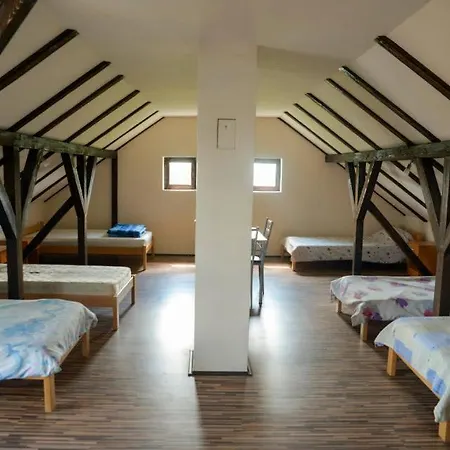 Prenociste Biker Friendly * Pecinci