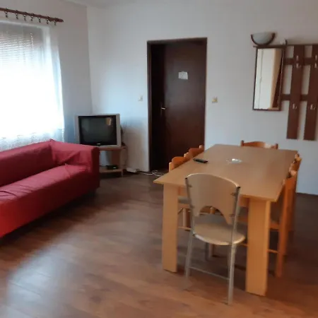 Apartment Prenociste Biker Friendly Pecinci