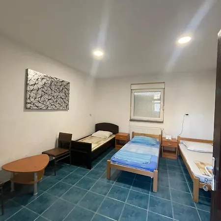 Prenociste Biker Friendly